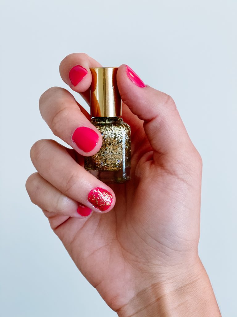 glitter gold nail polish